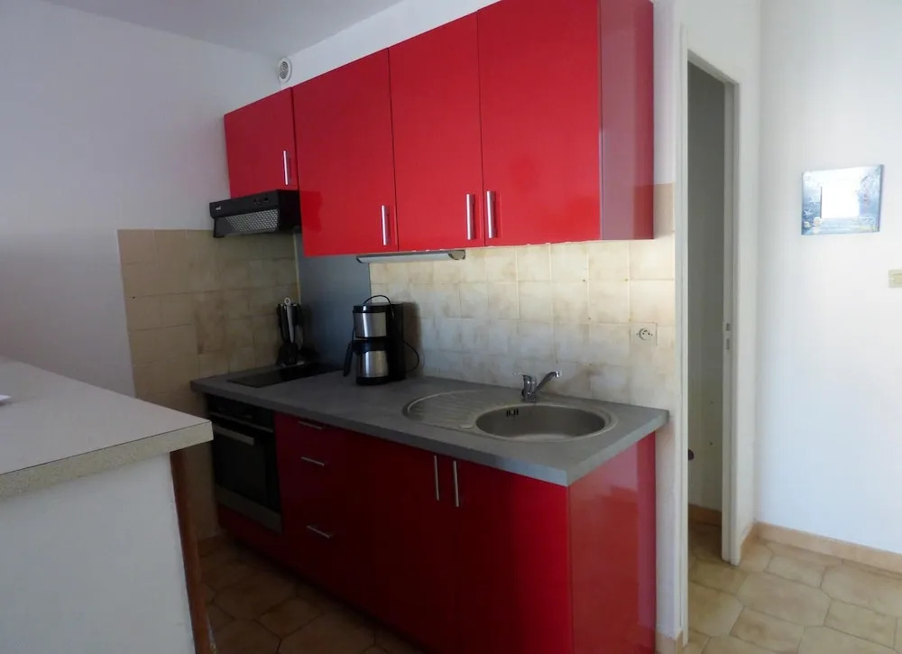 Apartment With One Bedroom In Valras Plage With Enclosed Garden 600 M From The Beach