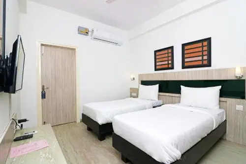 Silverkey Executive stays 27773 IAS Colony