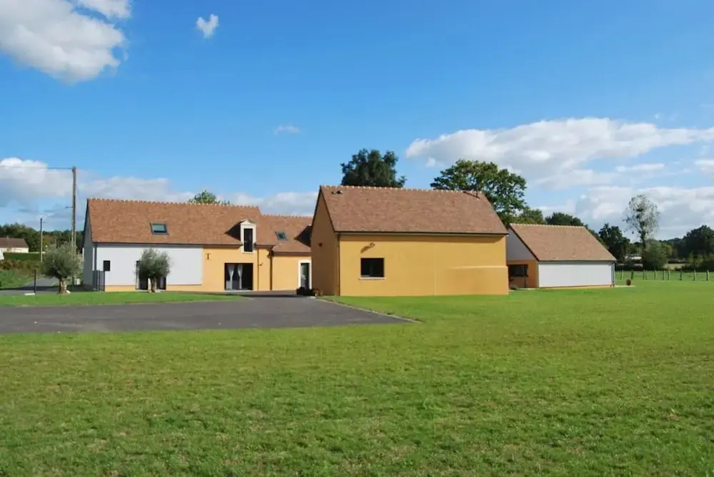 Villa in Monce-en-belin Near Le Mans Circuit