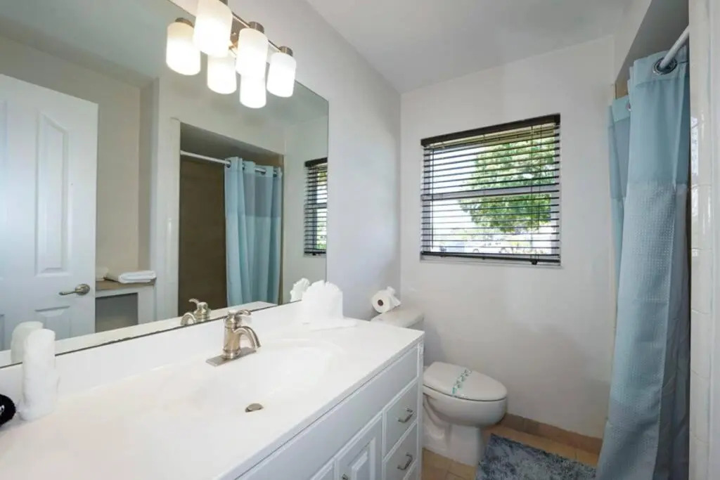 Heated Pool Home - Close to Beaches, Restaurants & More!