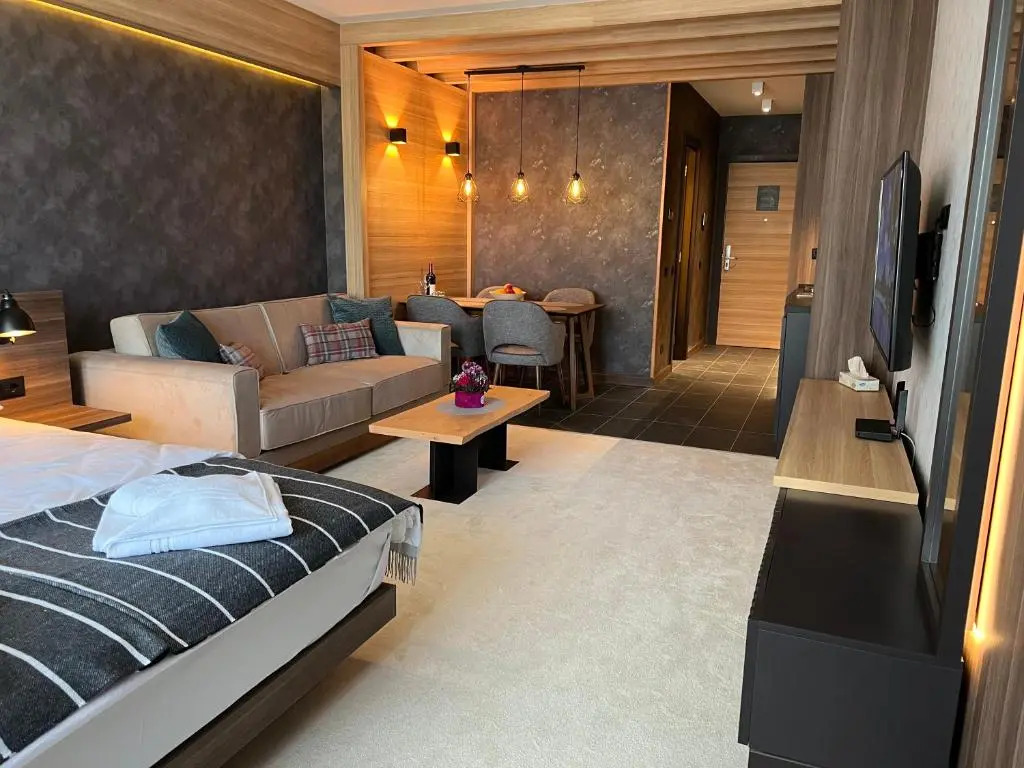 Woodside Kopaonik 416