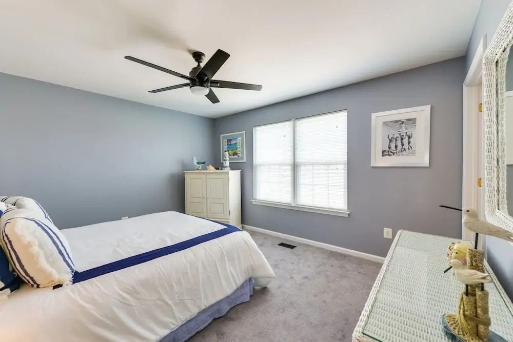 Condo w/ Deck: Walk to Beach & Convention Center!