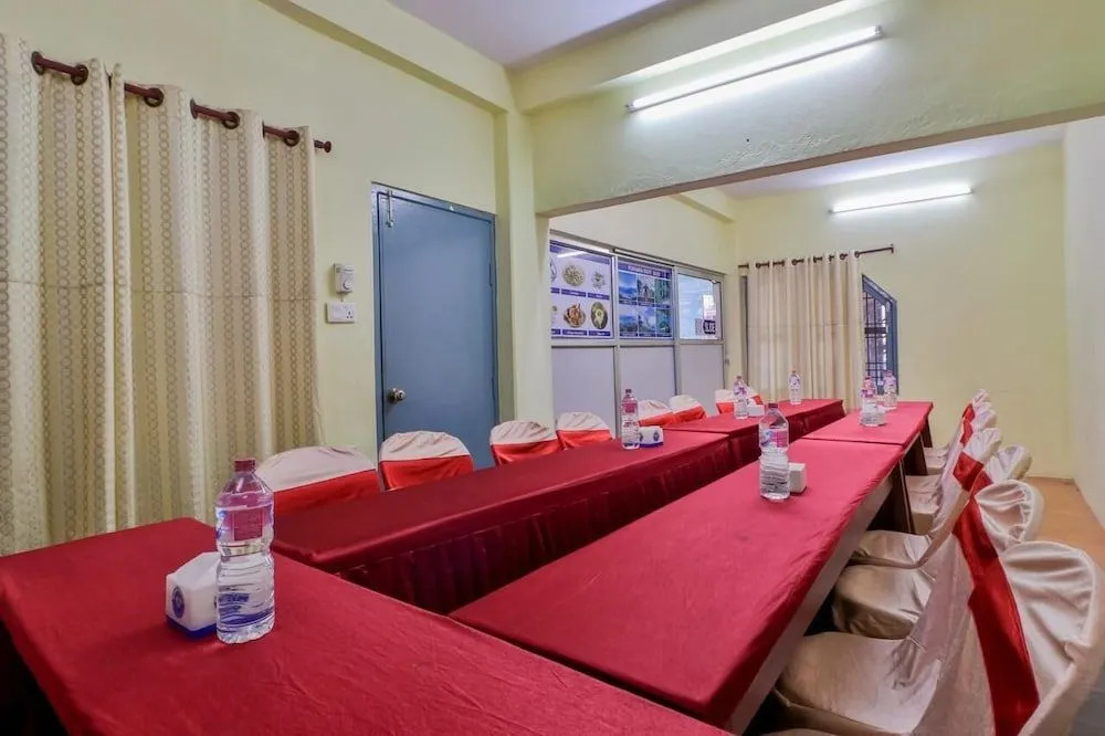 Oyo 748 Hotel Blue Himalayan