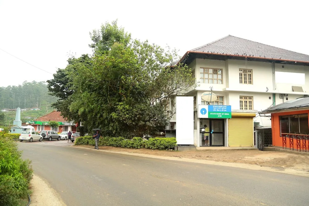 OYO 2158 Hotel SN