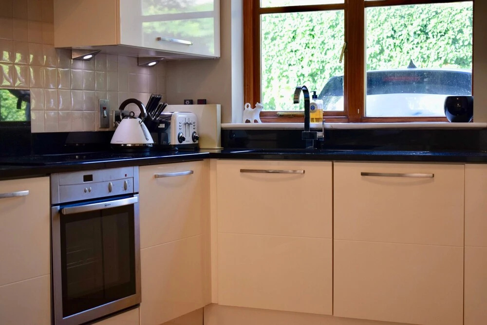 Modern 2 Bedroom House in Secure Neighbourhood