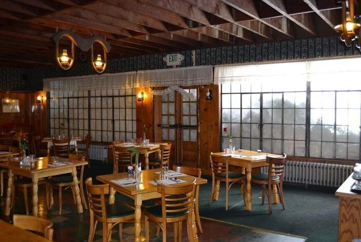 Strawberry Lodge