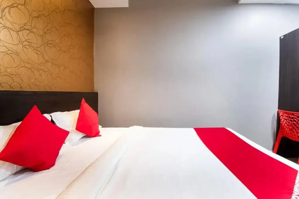 Mokshajna Inn by OYO Rooms