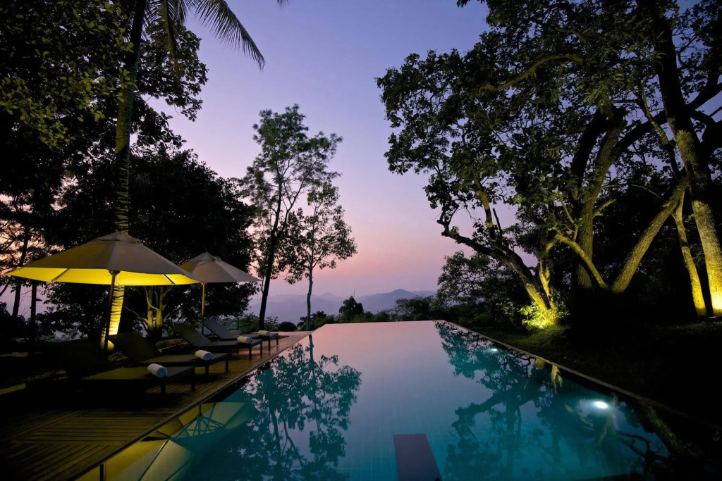 Mountbatten Bungalow- Thema Collection