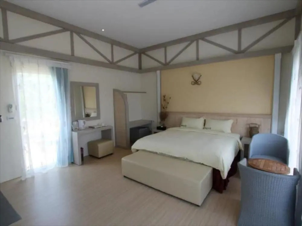 Dive Inn 633