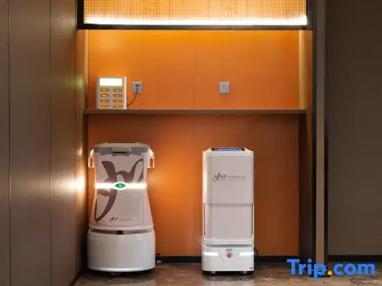 Home Inn Select Hotel(Zhuhai Couple Road Beach Swimming Pool Store  )