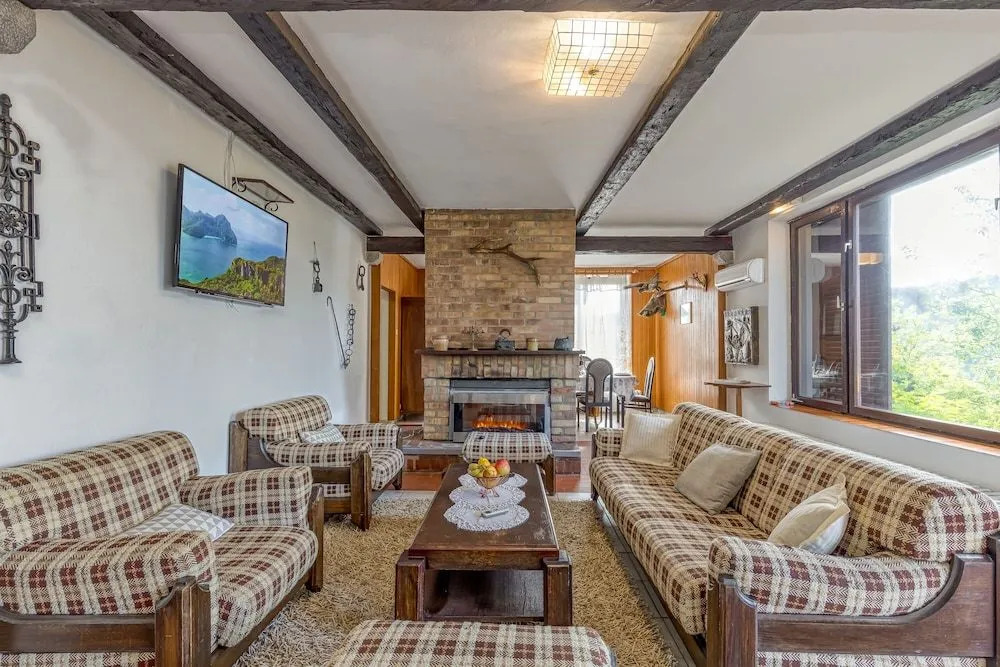 Lake House Felice
