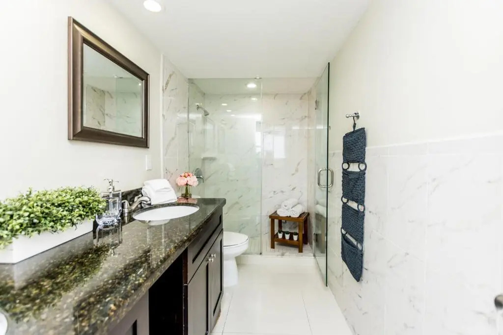 Ocean Beach Condo 3BR On the Sand 505