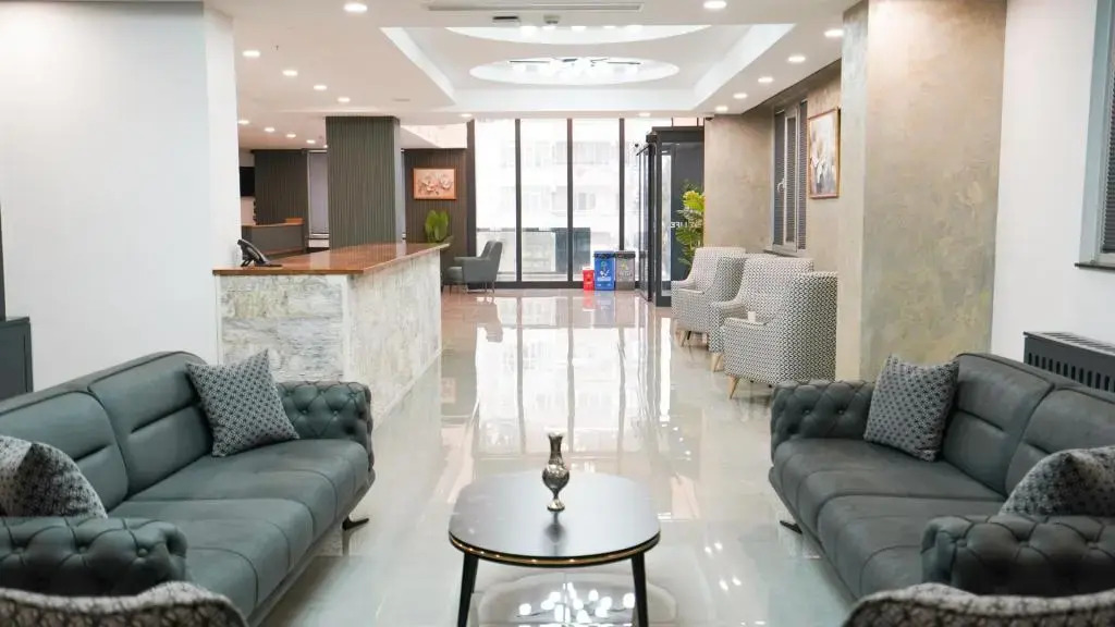 Zade Life OTEL