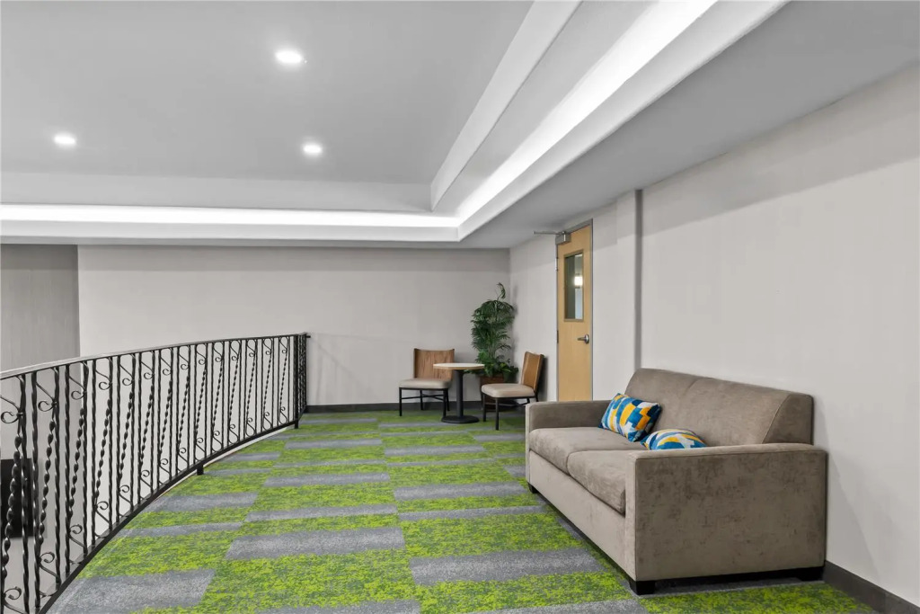 Spark By Hilton Houston Hobby Airport
