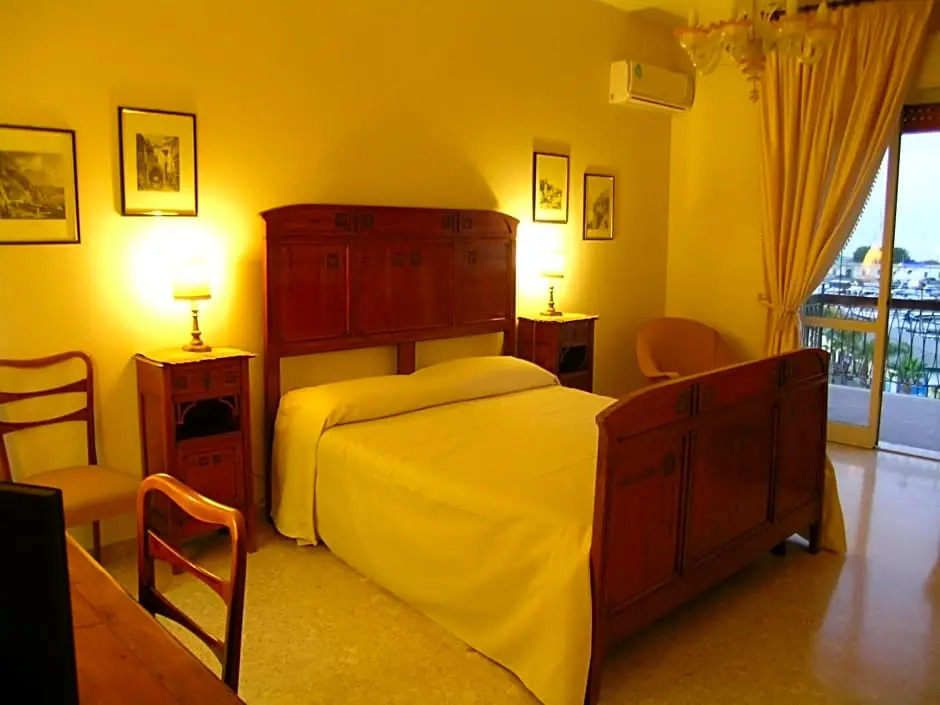 B.&B Margaret's House