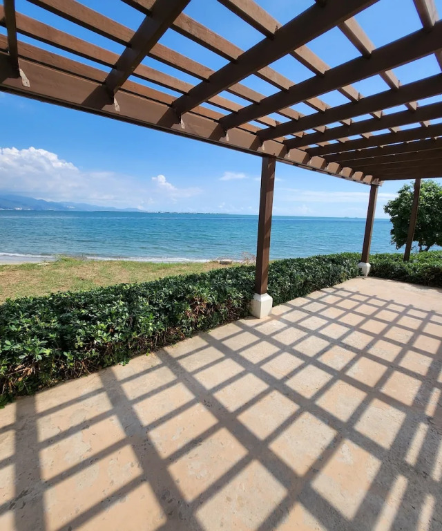 Balcony Breeze @ Bayfront Villas Portmore