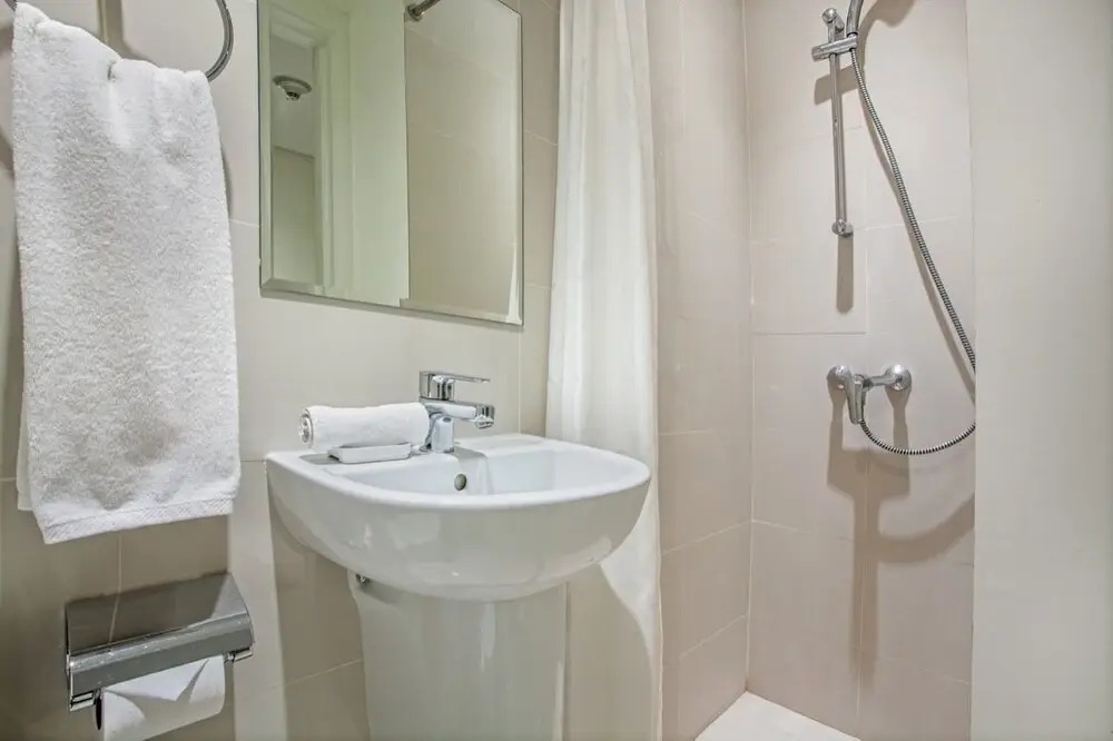 Family Home Nearby Burjkhalifa With lux Furnishing