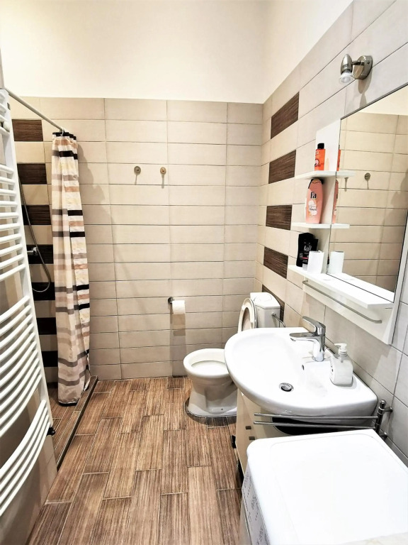 ORANGEHOMES Kalvin Sq 2 bedroom apartment