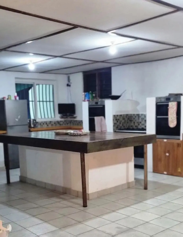 Luxurious 4-bedroom House With Private Pool in Kikambala