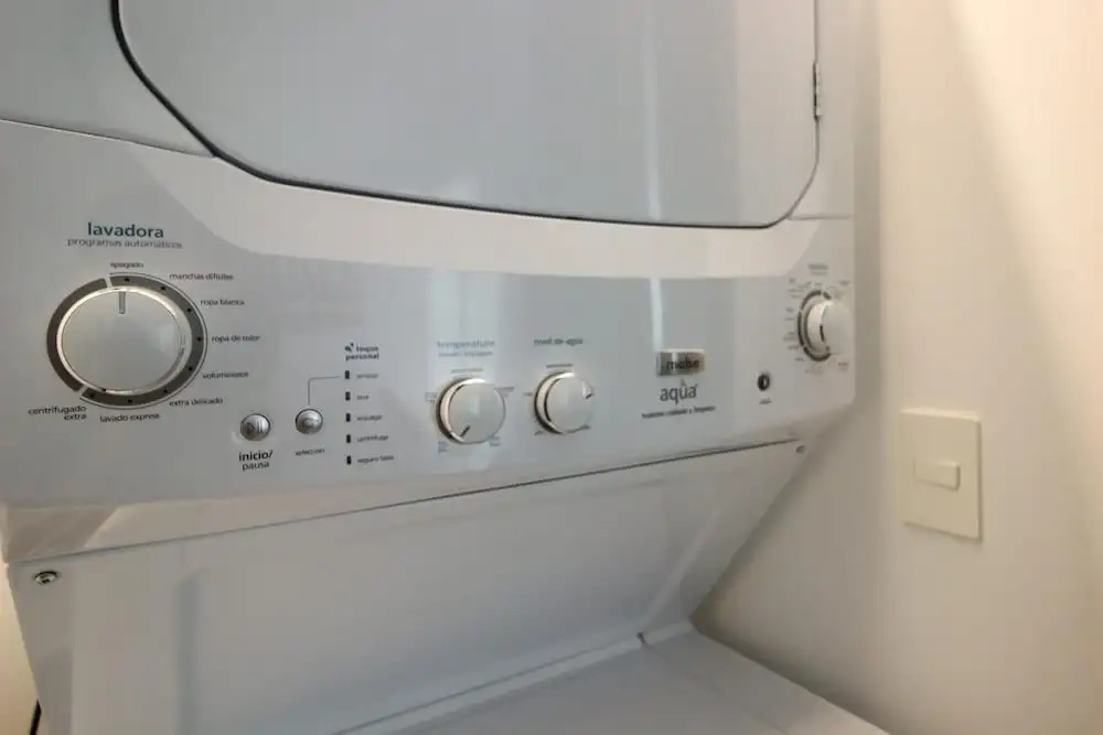 Beautiful Condo Garden Private Covered Patio Hi-speed Wi Fi Close to the Beach