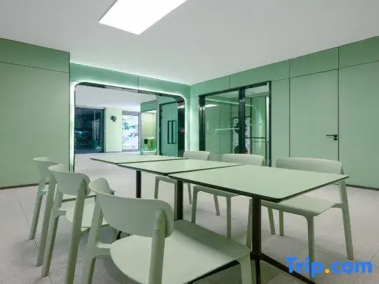 Hi Inn (Lvliang Longshan Road)