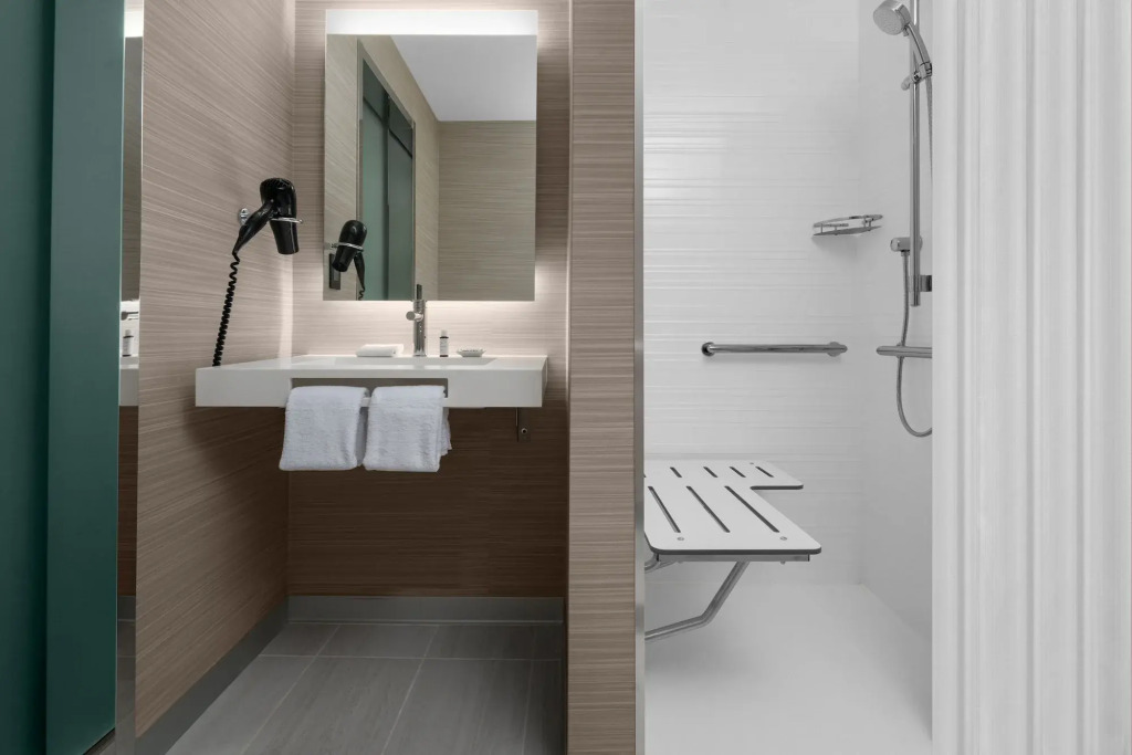 AC Hotel By Marriott Miami Brickell