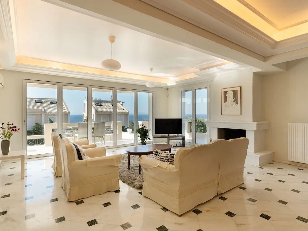 Spacious Villa in Saronida With Swimming Pool