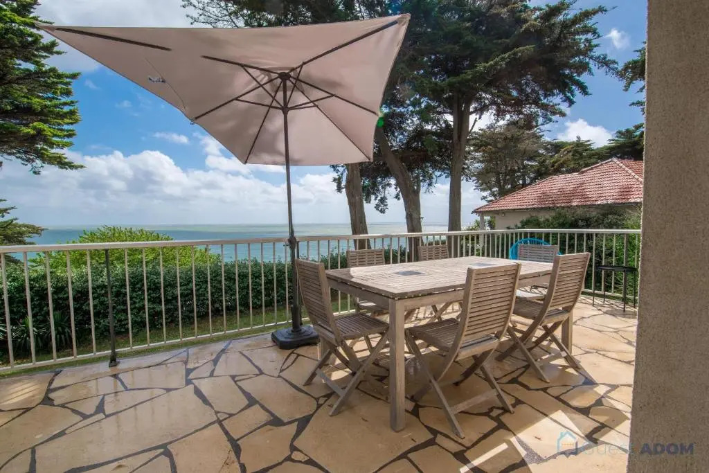 Maison avec vue imprenable sur mer à 180 degrés