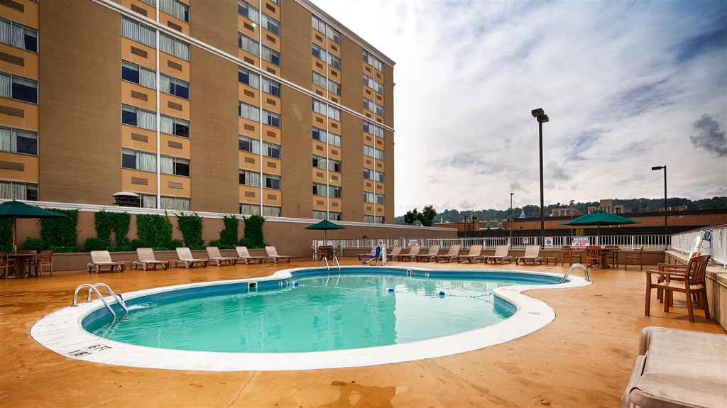 Quality Inn & Suites Charleston - Civic Center