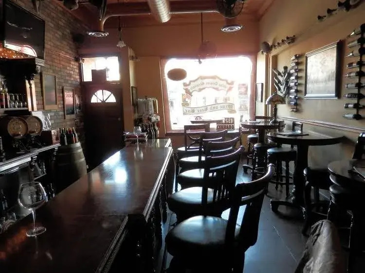 GasLight Inn