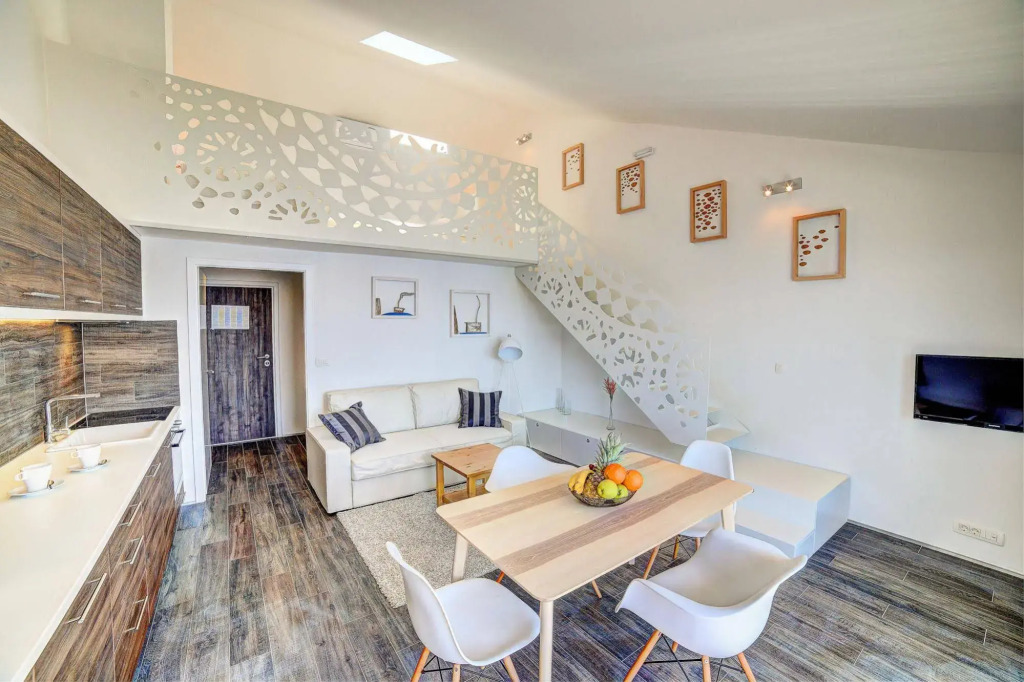 Luxury Apartments Jolara