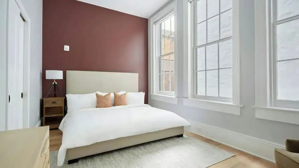Sleeps 26 Entire 4th Floor in French Quarter The Harlequin by Avantstay