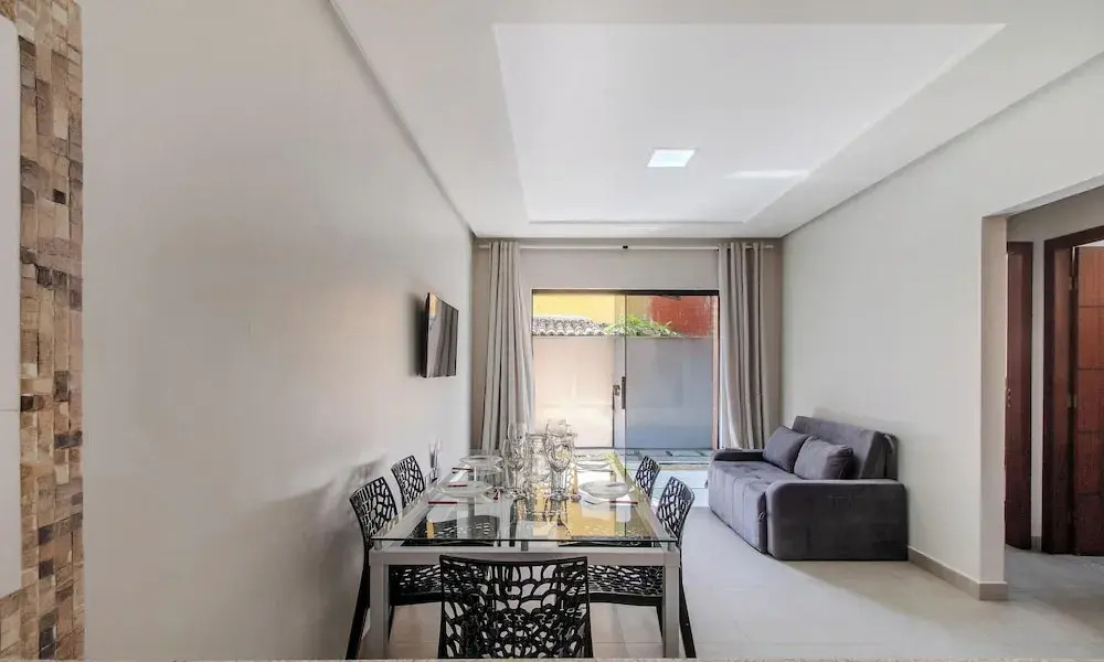 Apartamento Moderno a 280m da Praia AST0103
