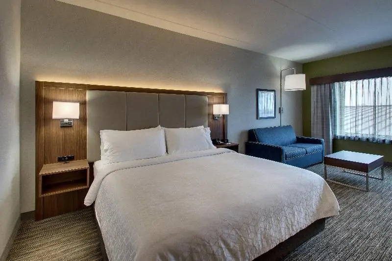 Holiday Inn Express Findlay North