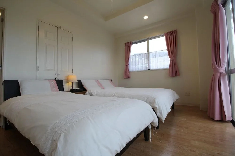 JQ Villa Okinawa Yaka