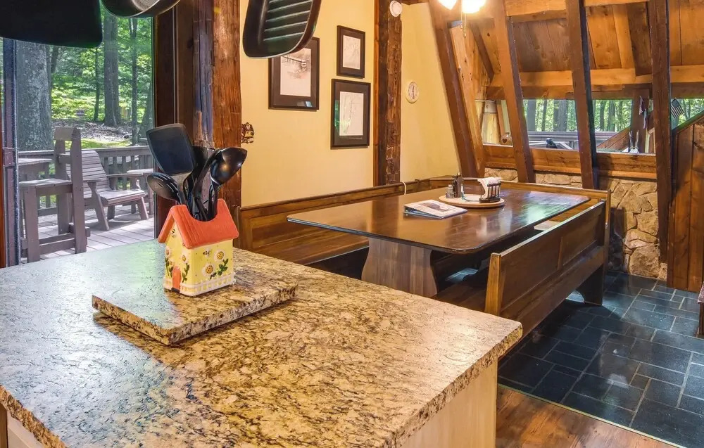 Resort Amenities: Family-friendly Dubois Cabin