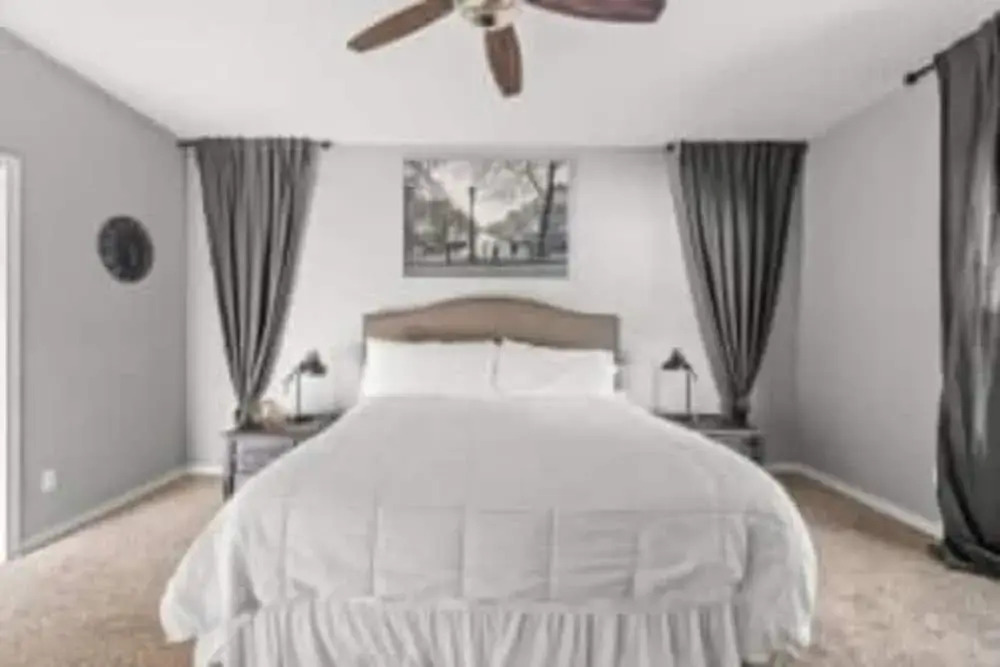 Large 3BD 2BR Lower Bishop Arts Near Downtown Dallas