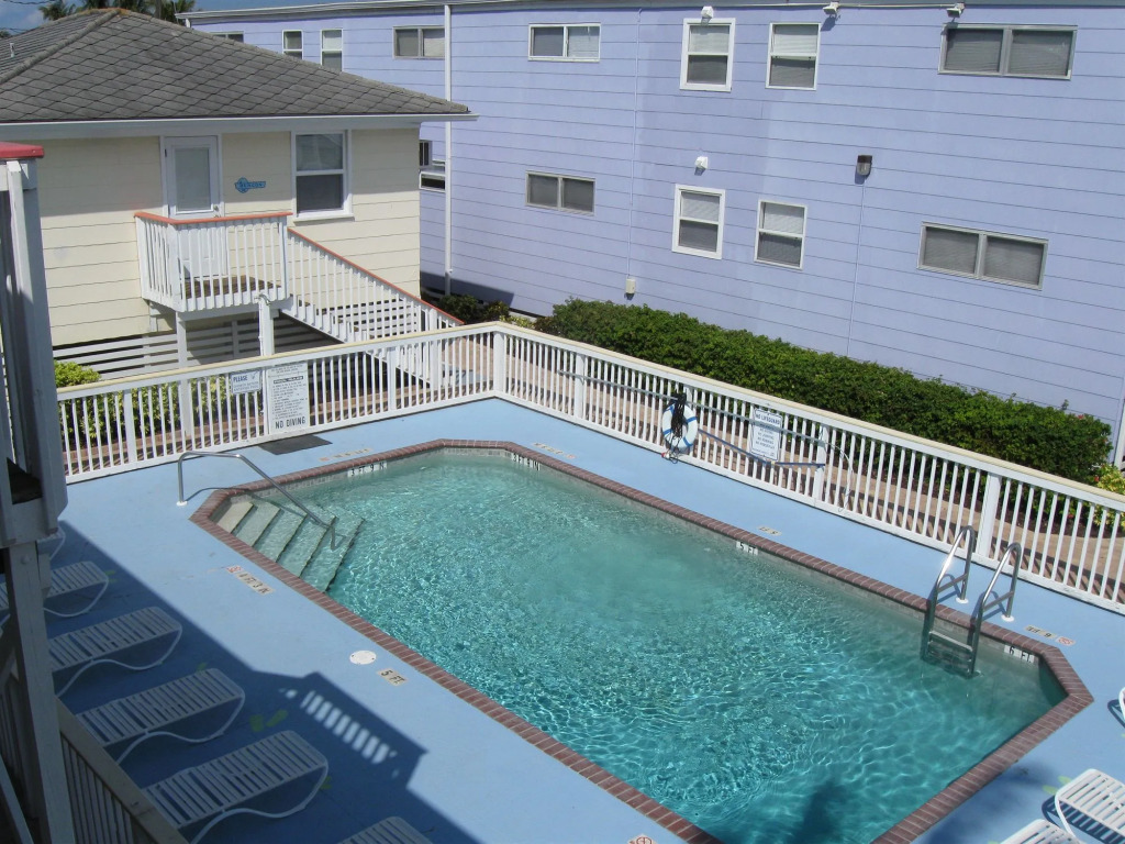 The Holiday Court Villas and Suites