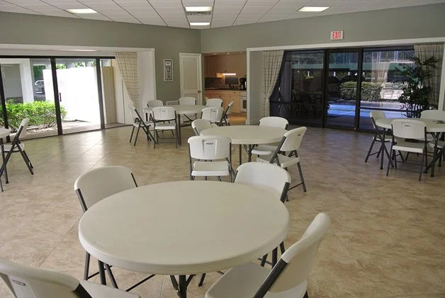 Bay Harbor Club 5A - 2 Br Condo
