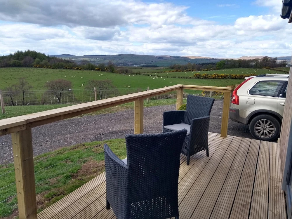 Cleeves Cabins, Arran Luxury Lodge With hot tub
