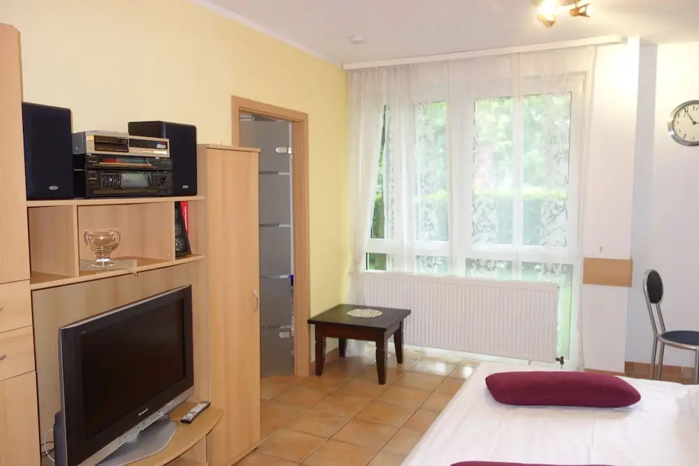 Tolstov-Hotels Big 2 Room Roßstrasse Apartment