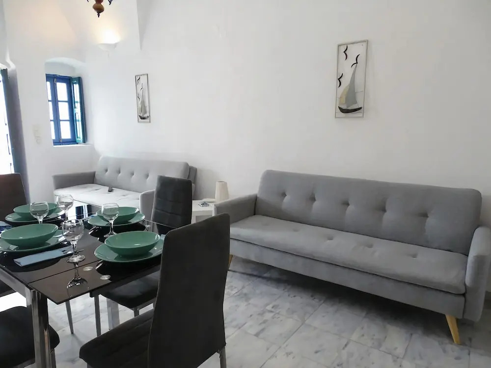Santoescape House