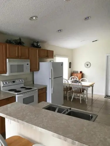 Florida Pines - Four Bedroom 1LR