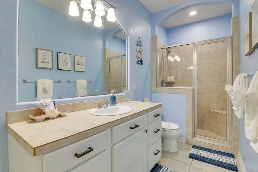 Steps to Beach: Oceanside Townhome w/ Heated Pool