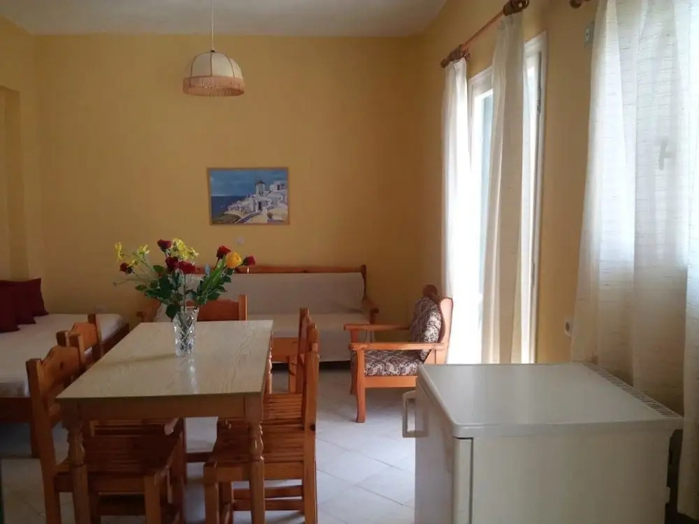 BeachFrontSalvanos aparthotel 