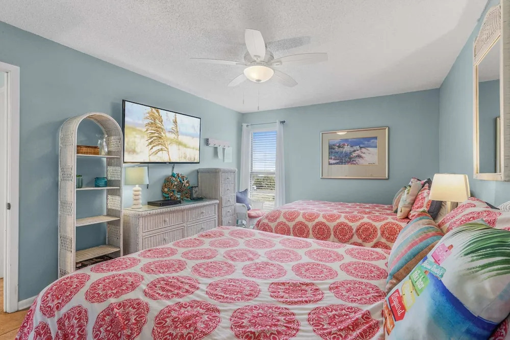 Sandpiper 1C- Stylish Gulf-side Affordable
