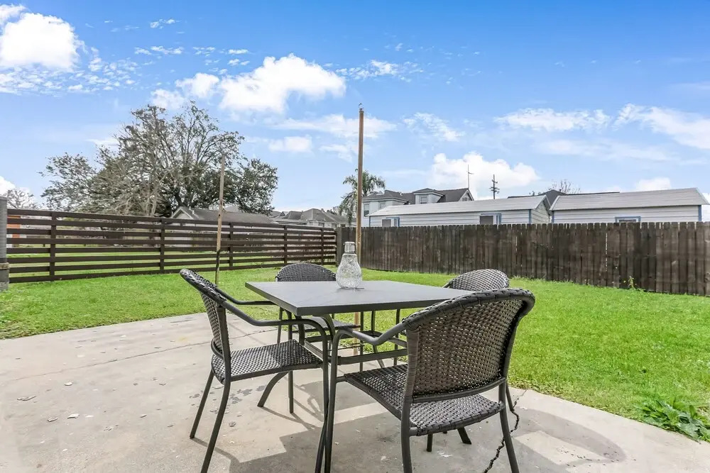 Luxury 4BR House Located 15 min to FQ and Downtown