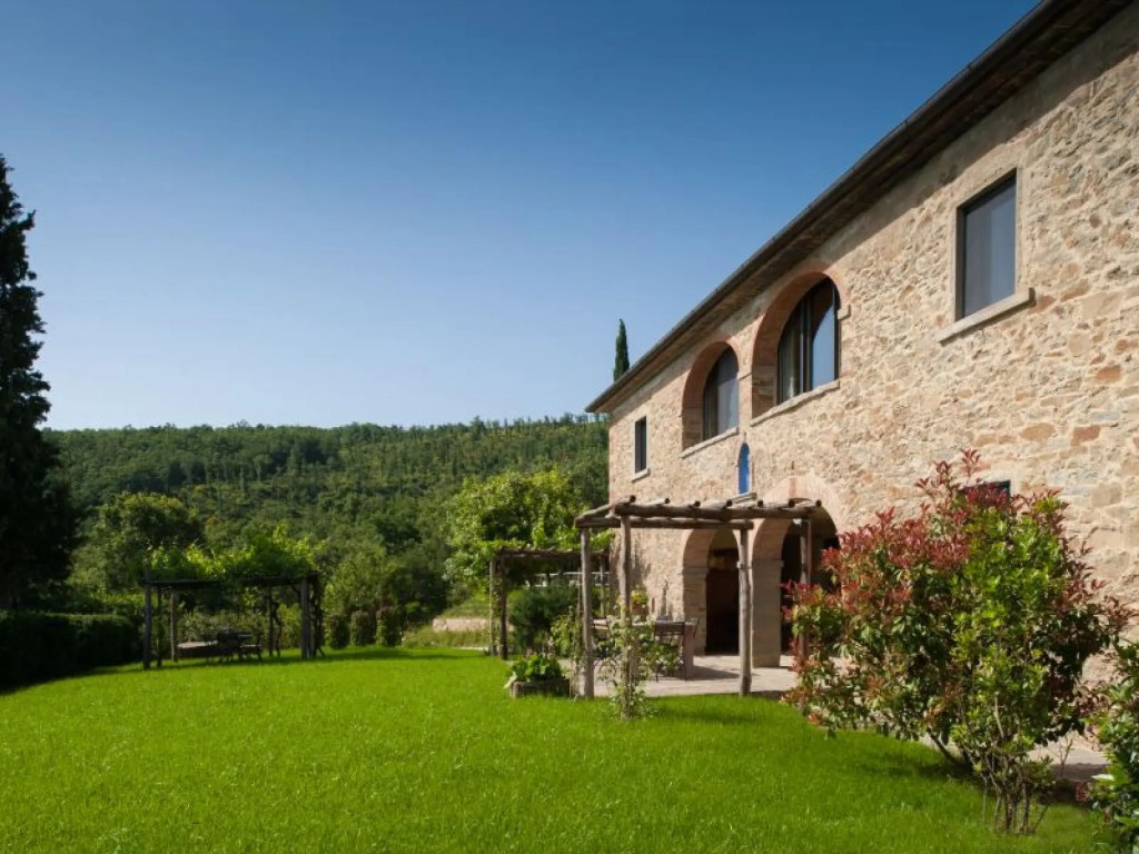 Sleeps: 12 (6 bedrooms, 6 bathrooms) 450 m2. Private garden and the pool (5x12 mts – 1,30mts depth),-VILLA LEOPOLDINA