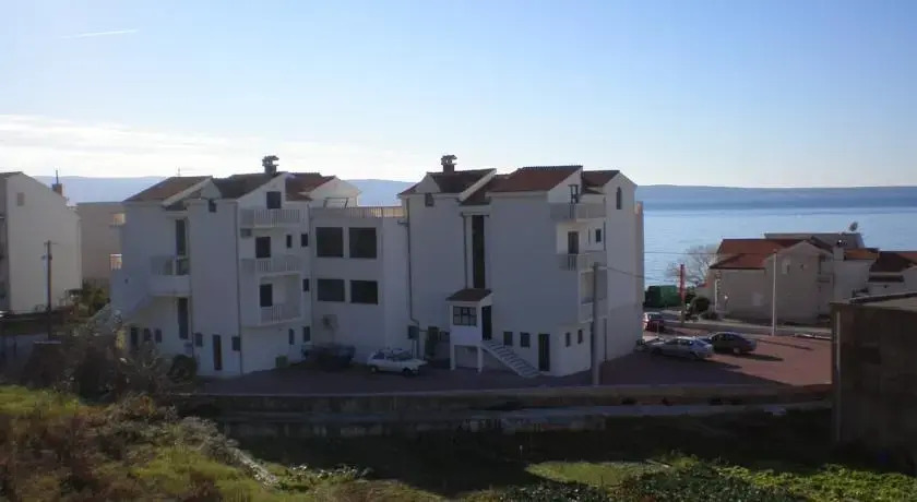 Apartments Mandarić
