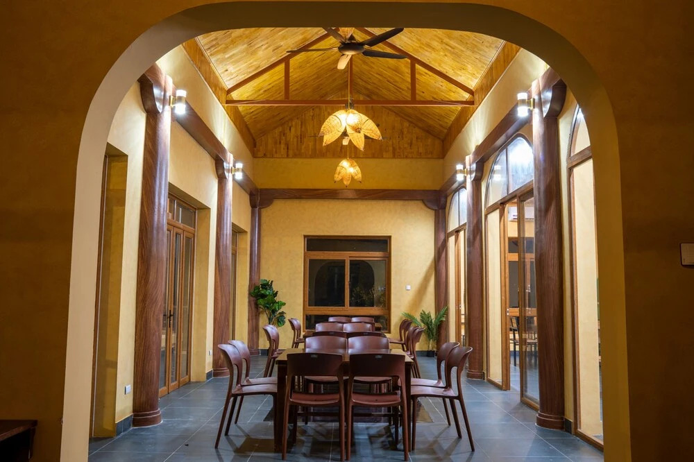Sky Bay Lodge